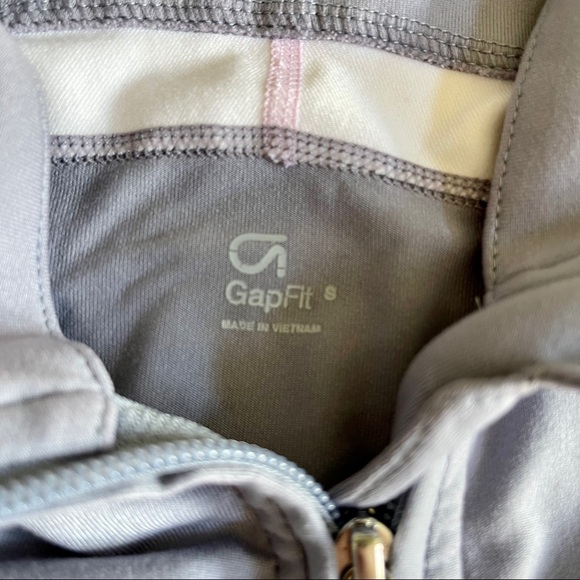 *SOLD* Gapfit Power Jacket Sunny Grey - Picture 8 of 13